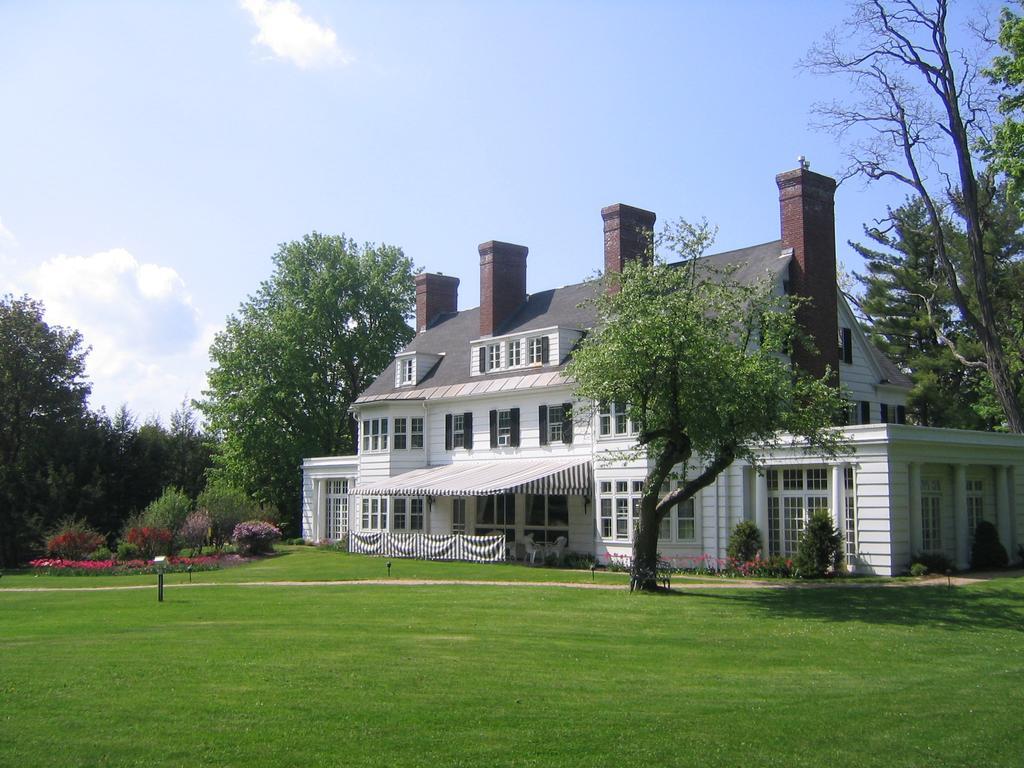 Four Chimneys Inn เบนนิงตัน ภายนอก รูปภาพ