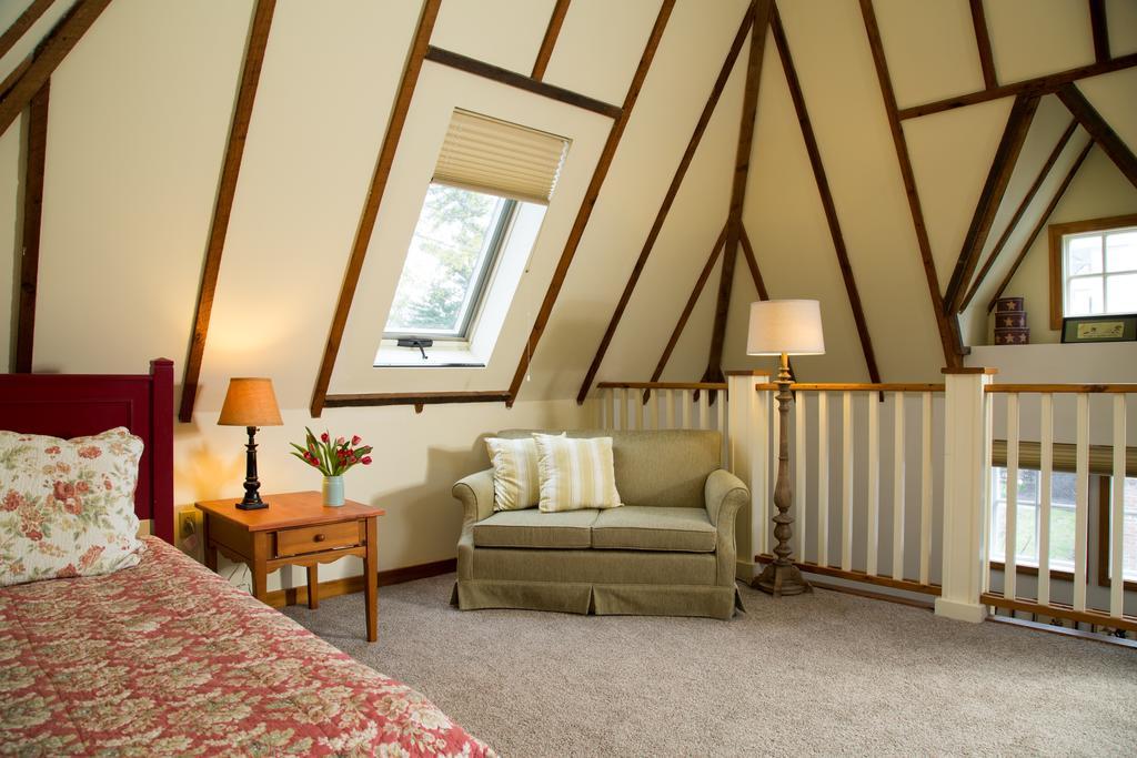 Four Chimneys Inn เบนนิงตัน ภายนอก รูปภาพ