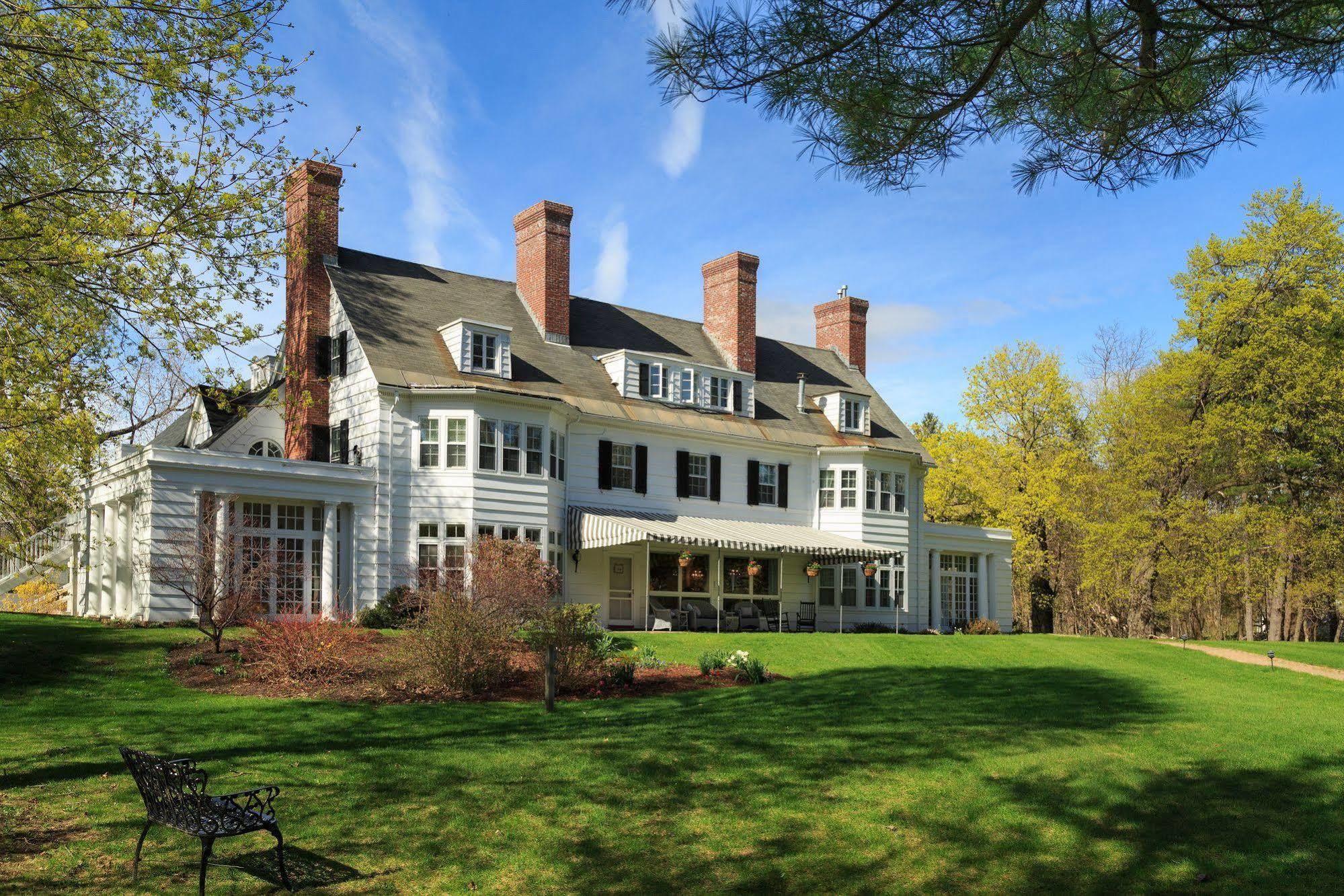 Four Chimneys Inn เบนนิงตัน ภายนอก รูปภาพ