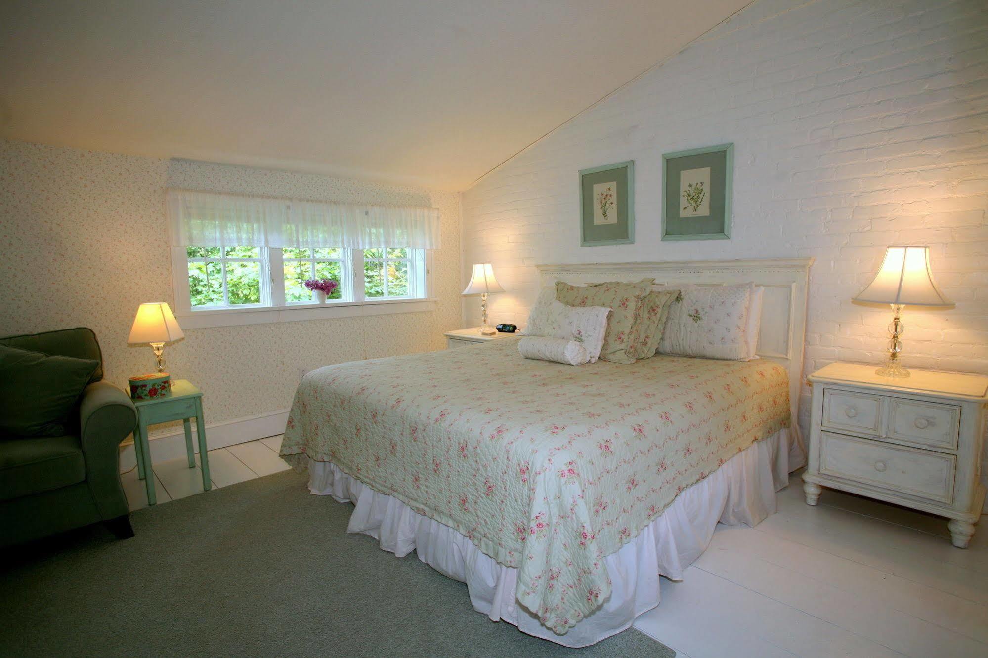 Four Chimneys Inn เบนนิงตัน ภายนอก รูปภาพ